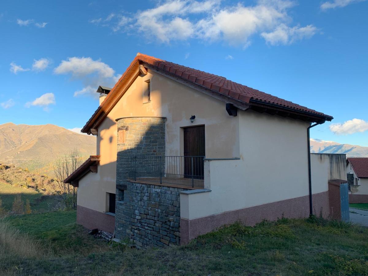 Chalet En El Pirineo De Aragon Neril Exterior foto